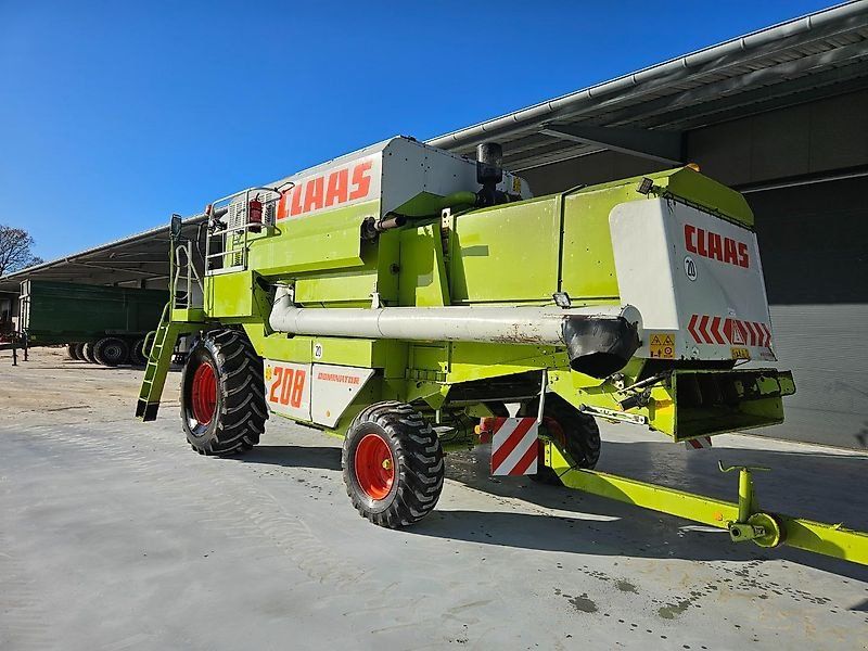 Claas Mega 208 