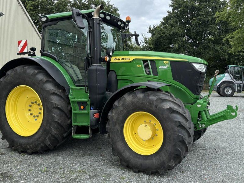 John Deere 6R195