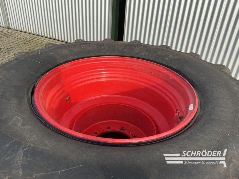 Fendt 2X 600/70 R30 | 2X 680/80 R38 MITAS