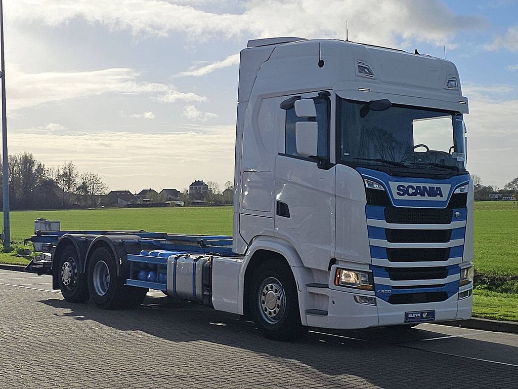 SCANIA S500 6x2*4,folding lift