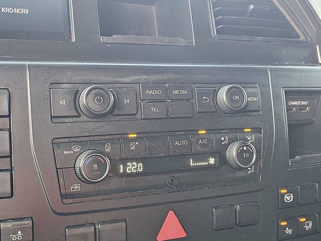 M.A.N. 26.470 TGX tg3 gm 6x2/2 bl