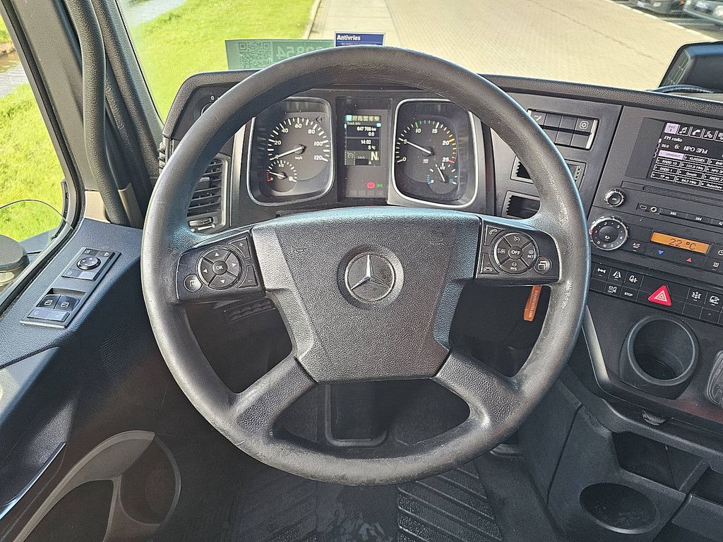 MERCEDES-BENZ ACTROS 1946 LS