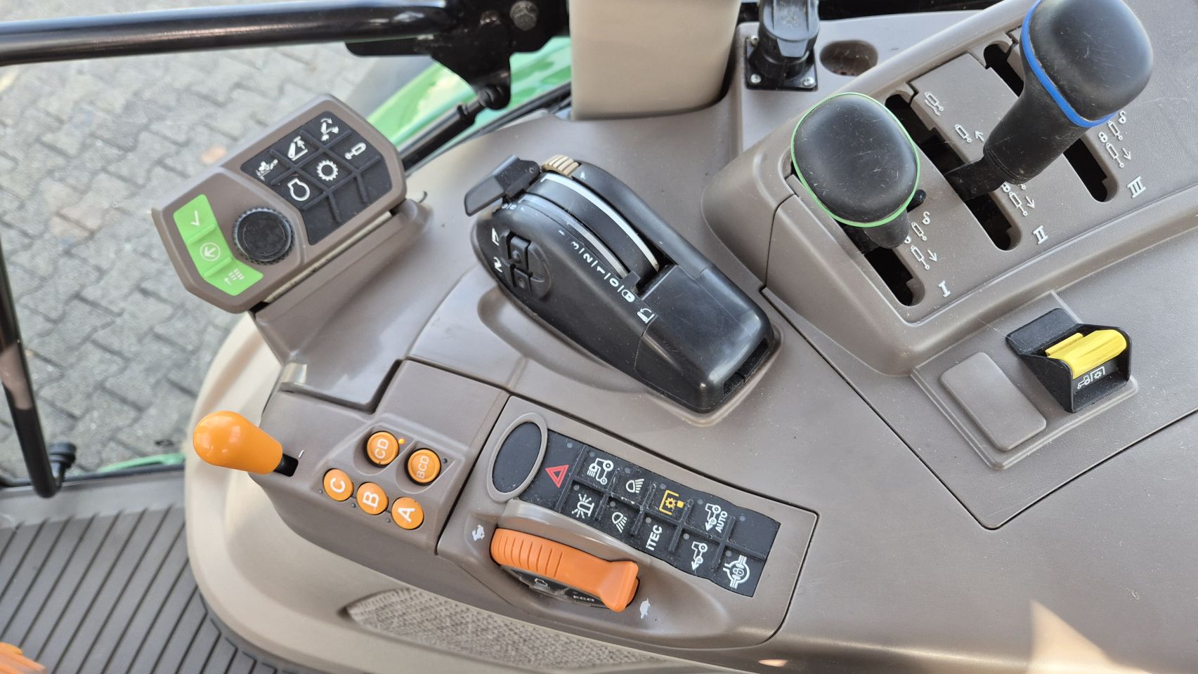 JOHN DEERE 5090R CQ 40Kmh. 2018 met 3300 uur!