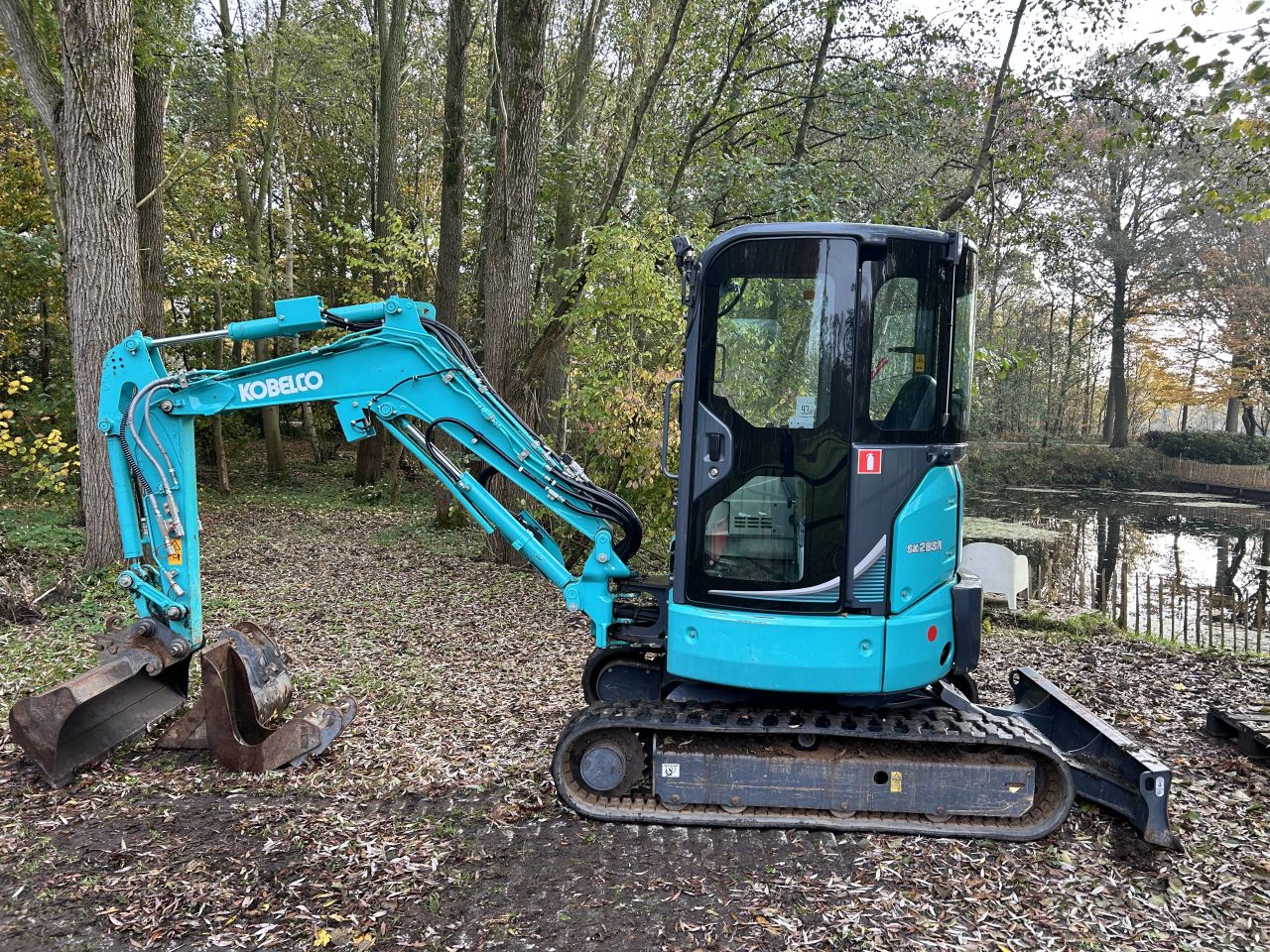 Kobelco SK28SR-6E Stage V