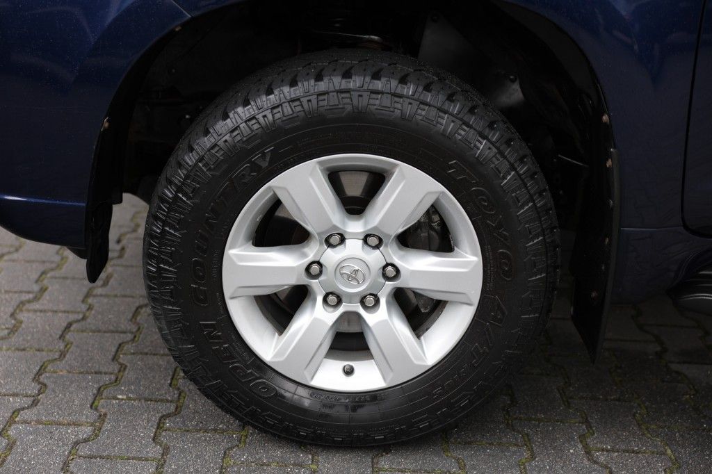 Toyota Landcruiser 150 3.0 D-4D 3DRS VX A/T VAN