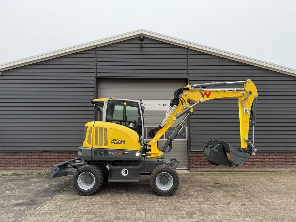 Neuson EW65 mobiele graafmachine NIEUW