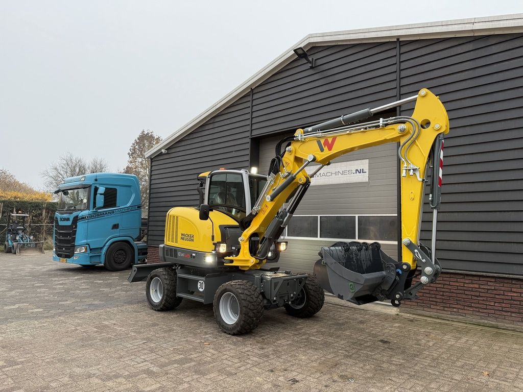Neuson EW65 mobiele graafmachine NIEUW