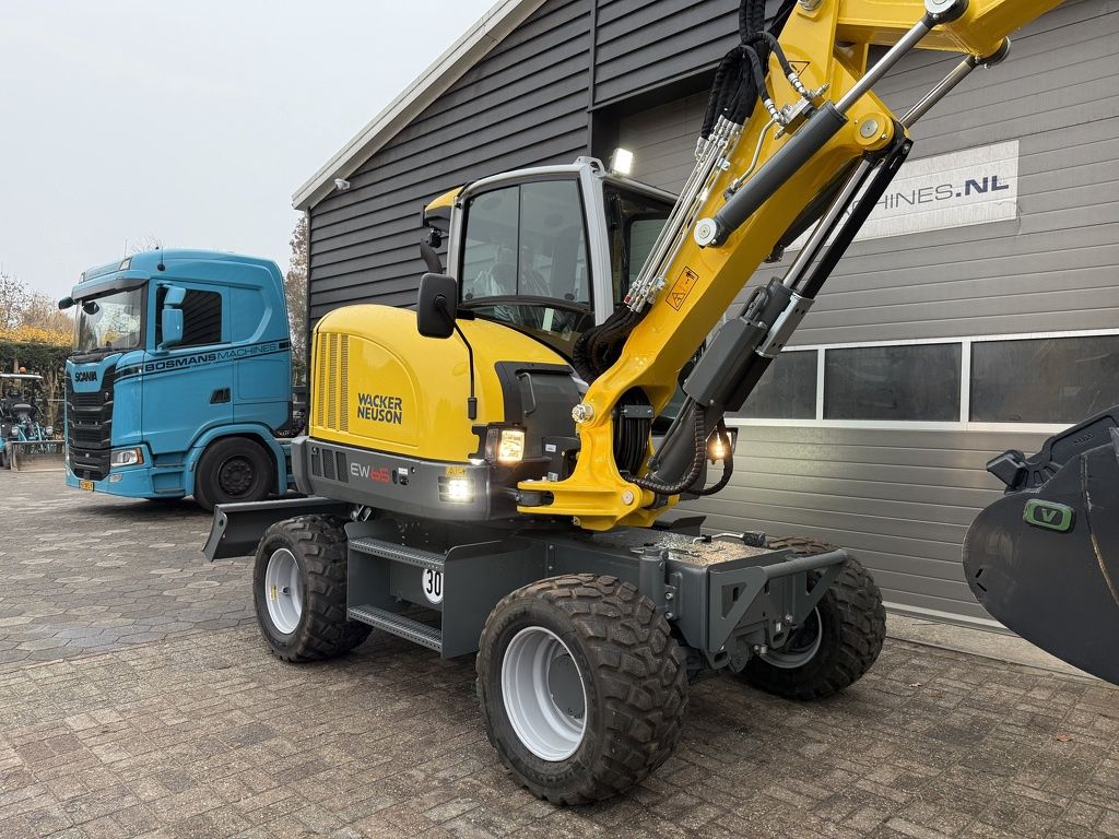 Neuson EW65 mobiele graafmachine NIEUW