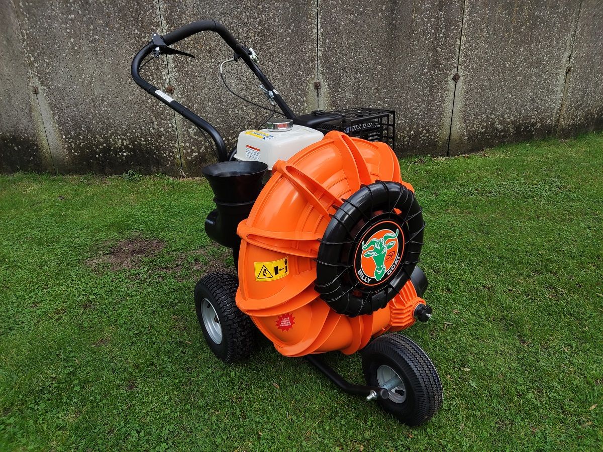 Nieuwe BILLY GOAT zelfrijdende bladblazer (type F1302SPH)