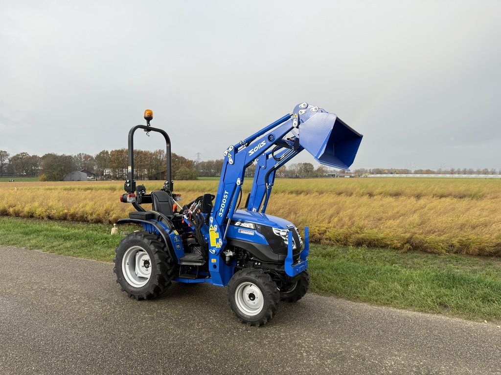 Solis minitractor NIEUW met frontlader / brede agribanden