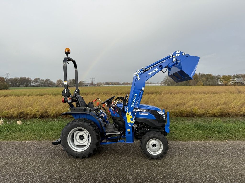 Solis minitractor NIEUW met frontlader / brede agribanden
