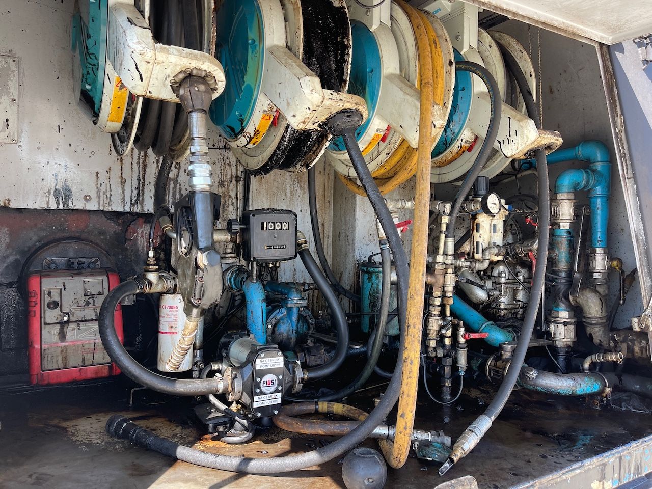 DAF 75 bitumen spuitwagen