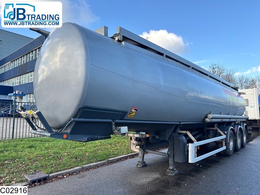 Trailor tank 39867 liter, 9 Comp