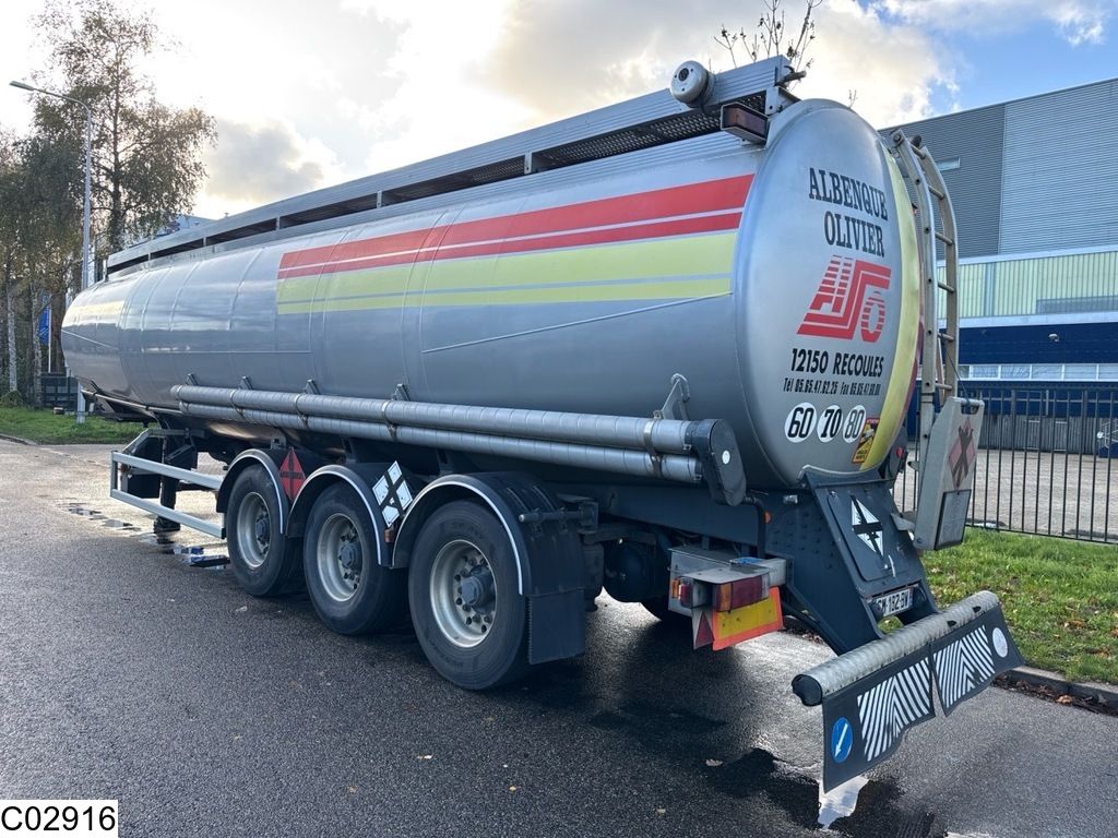 Trailor tank 39867 liter, 9 Comp