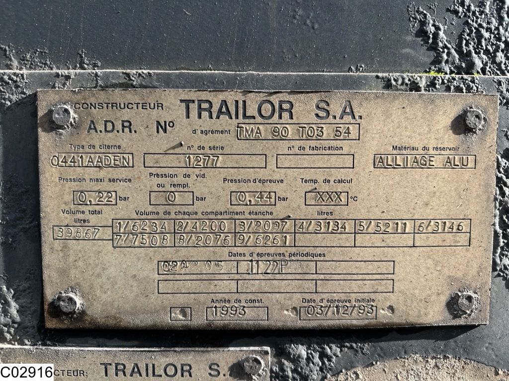 Trailor tank 39867 liter, 9 Comp