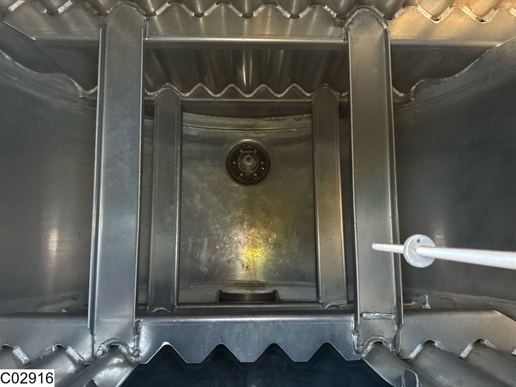 Trailor tank 39867 liter, 9 Comp