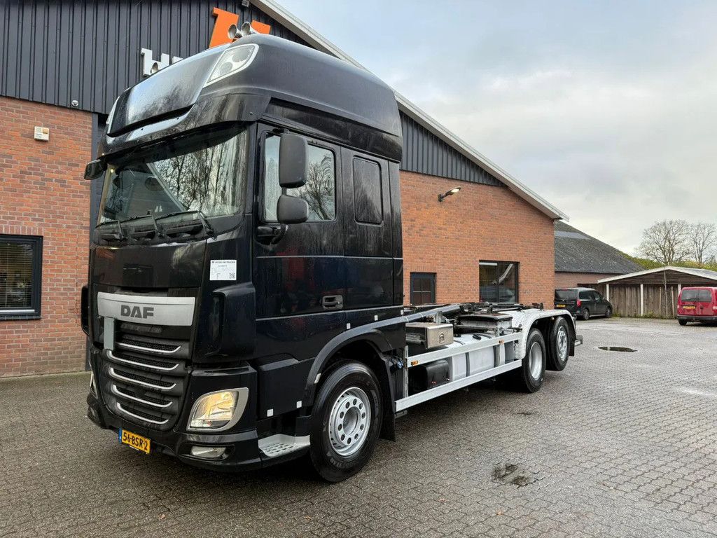 DAF XF 440 6x2 Hyva Haakarm Stuuras 660.119KM! NL Truck APK 03-2026