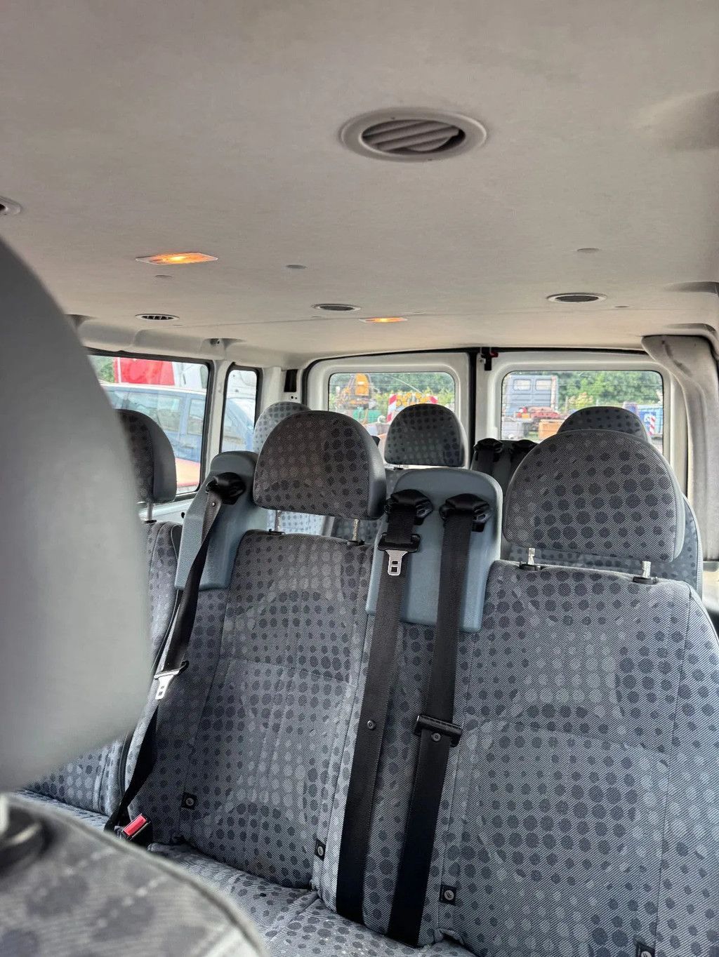 Ford **TRANSIT-9SEATS**
