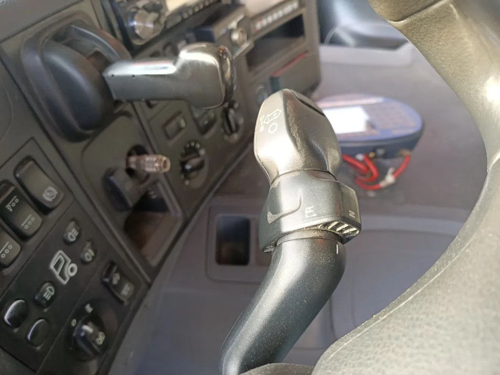 Scania P370 P370 met Laadkraan Hiab XS288 en haakarm 21T