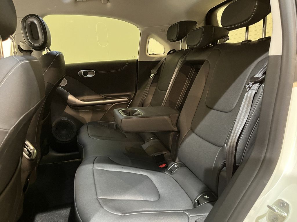 Smart #1 Pro / Panoramadak / Adaptieve Cruise Control / 360° Camera / LED / CarPlay / Elektrisch Stoelen / Stoelverwarming / Stuurverwarming / 10.700 KM !!