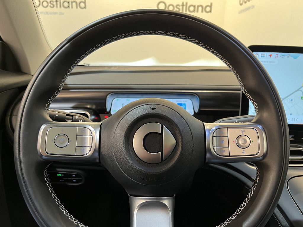 Smart #1 Pro / Panoramadak / Adaptieve Cruise Control / 360° Camera / LED / CarPlay / Elektrisch Stoelen / Stoelverwarming / Stuurverwarming / 10.700 KM !!