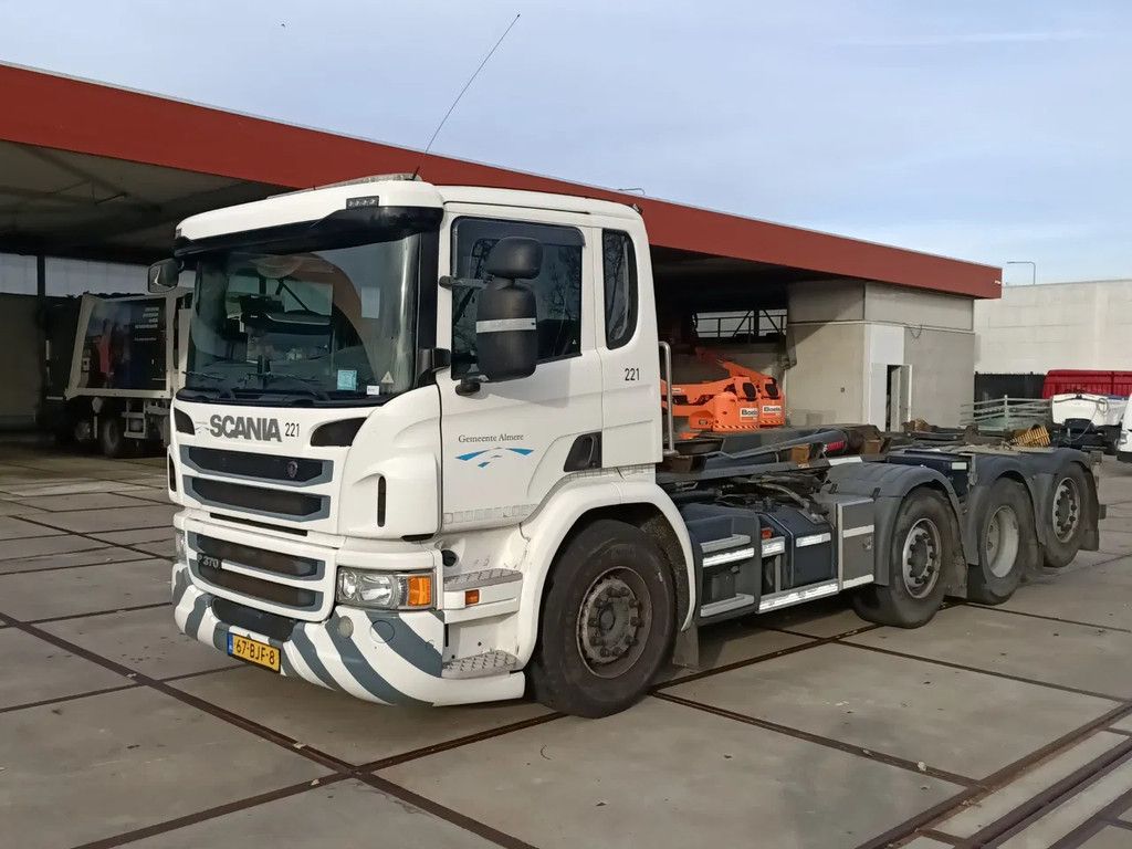 Scania P370 P370 Haakarm Hiab 26T