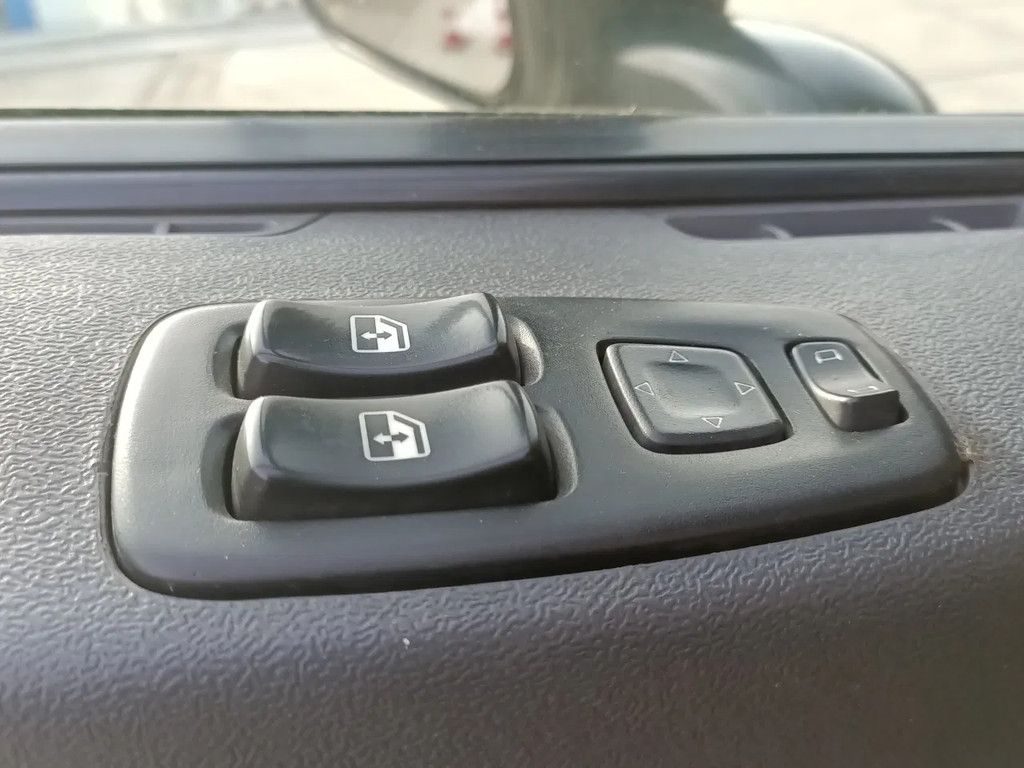 Scania P370 P370 Haakarm Hiab 26T