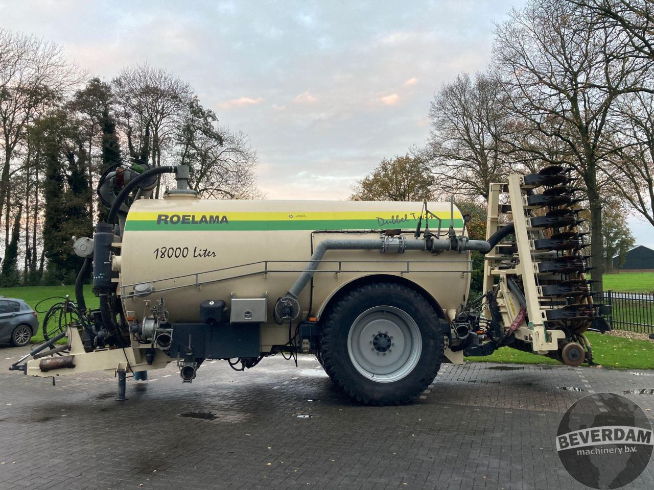 Roelama DT18 + 8M zodenbemester