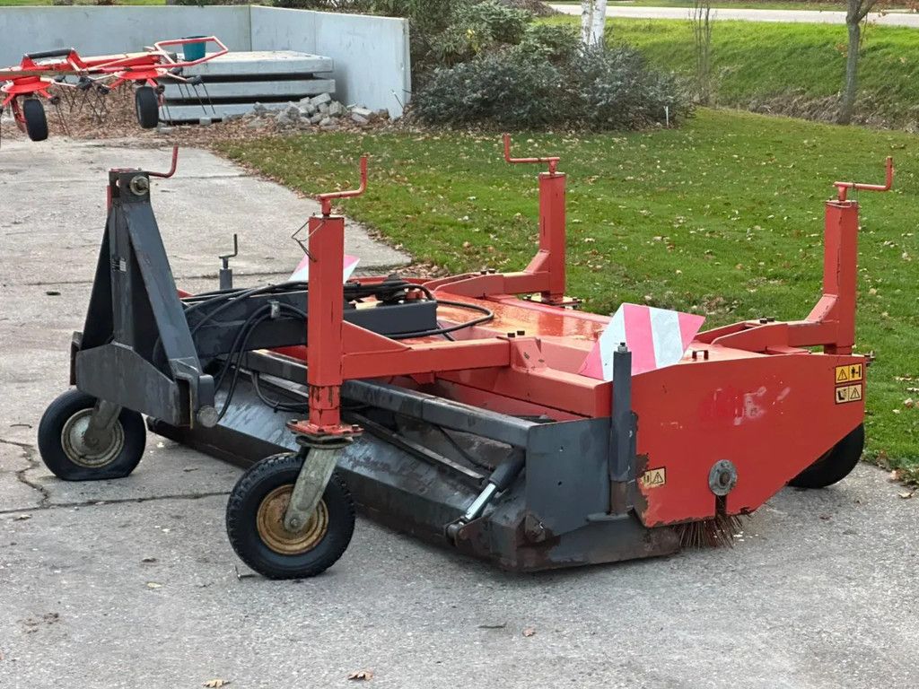 Hekamp Veegmachine met opvangbak Hydraulisch borstel