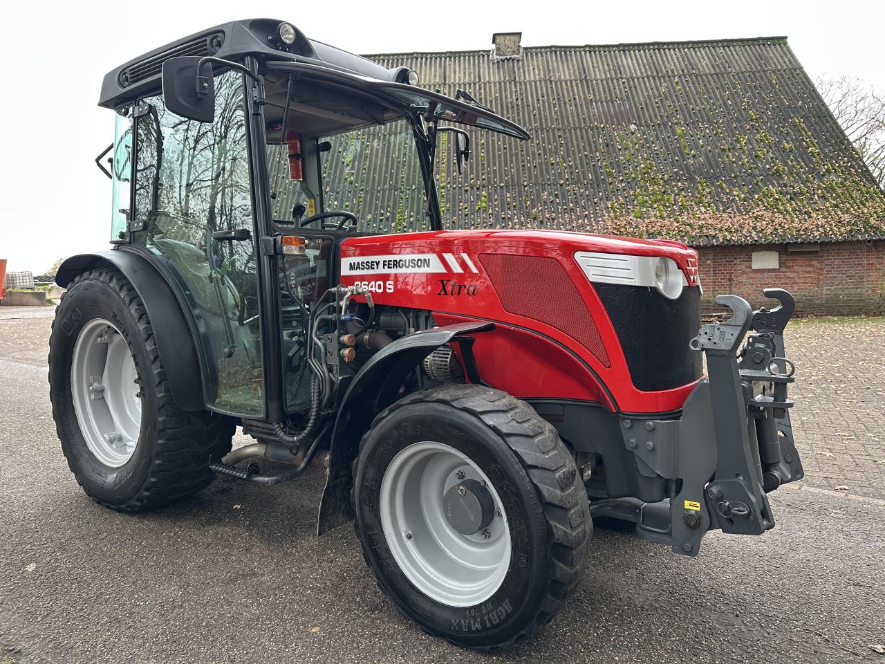 Massey Ferguson 3640S Xtra