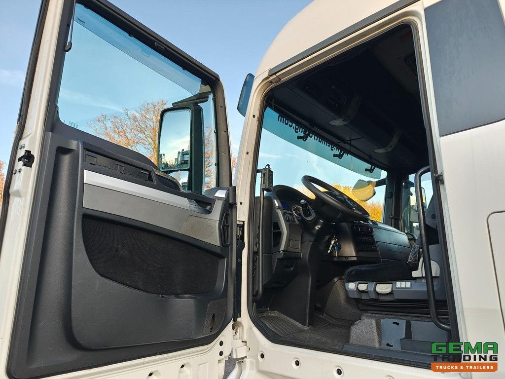 MAN TGX 18.440 4x2 XLX Euro6B - Double Tanks - Parking air conditioning - SMARTTacho V2 - 09/2026 MOT
