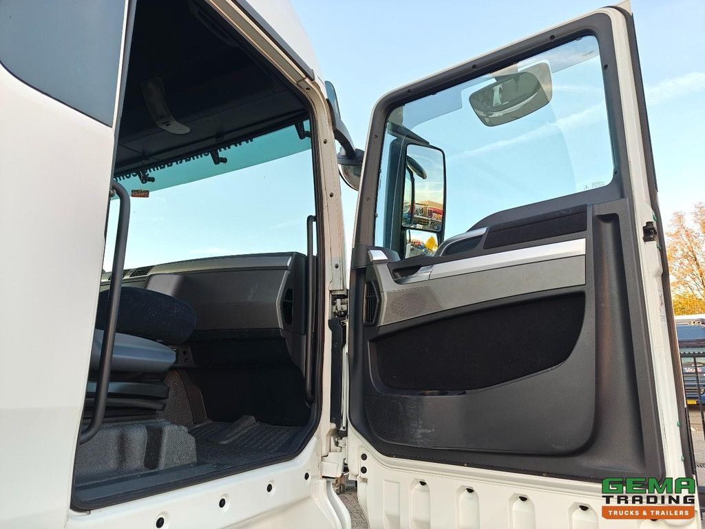 MAN TGX 18.440 4x2 XLX Euro6B - Double Tanks - Parking air conditioning - SMARTTacho V2 - 09/2026 MOT