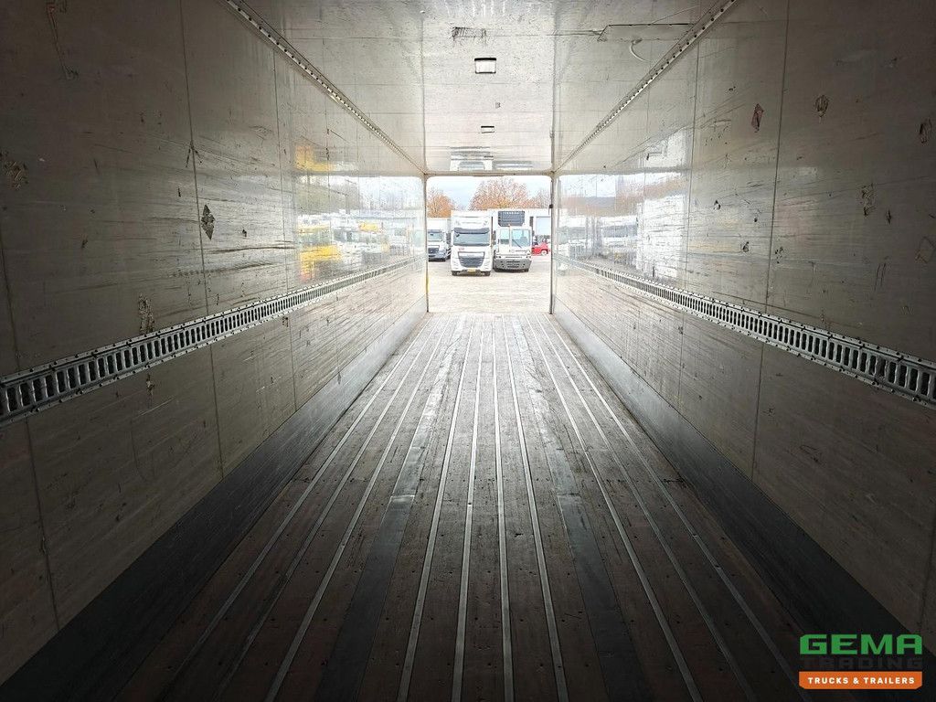 SYSTEM TRAILER TFS 18 2 Axles BPW - Closed Body 13.60m - Tridec Steering Axle - 03/2026 APK