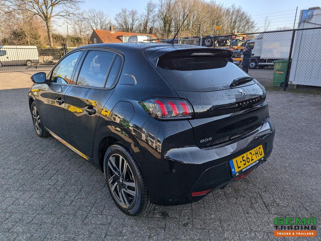 Peugeot 208 1.2 PureTech Active Pack - 67000km - Manual transmission - Navi - LMV - Carplay - 05/2026APK