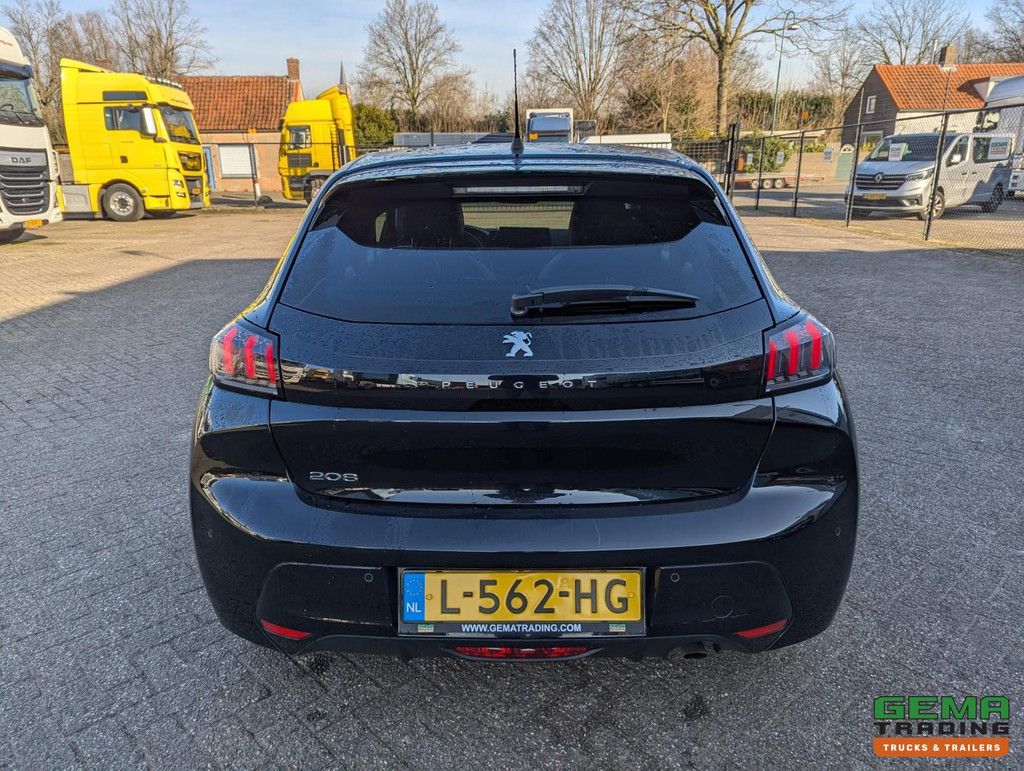 Peugeot 208 1.2 PureTech Active Pack - 67000km - Manual transmission - Navi - LMV - Carplay - 05/2026APK