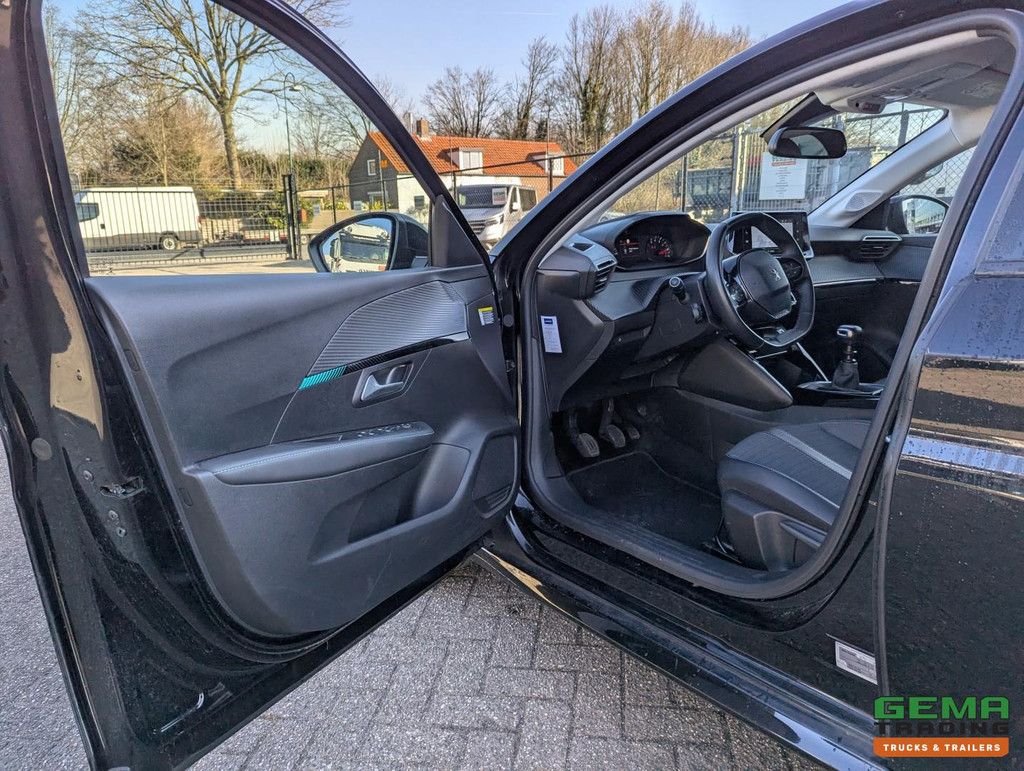 Peugeot 208 1.2 PureTech Active Pack - 67000km - Manual transmission - Navi - LMV - Carplay - 05/2026APK