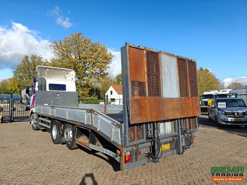 Volvo FH12 6x2 Schlafkabine Euro 3 – LKW/Maschinentransporter 8,18 m + Seilwinde – Hydraulische Rampen – SMARTTacho V2 – 02/2026 APK