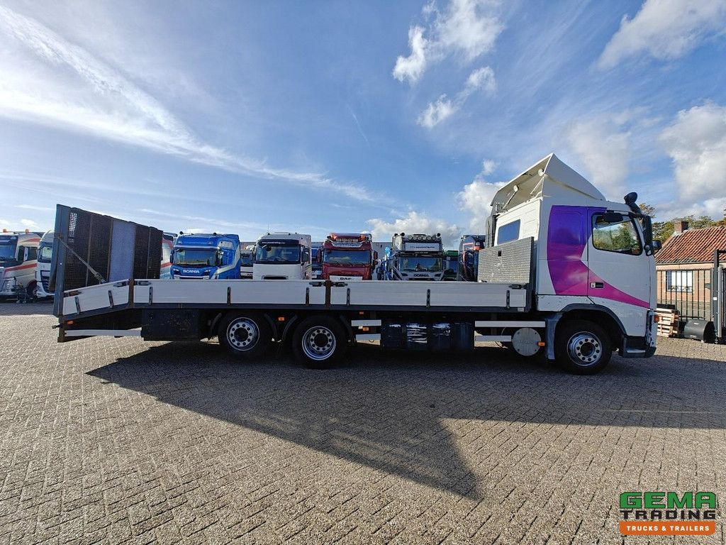 Volvo FH12 6x2 Schlafkabine Euro 3 – LKW/Maschinentransporter 8,18 m + Seilwinde – Hydraulische Rampen – SMARTTacho V2 – 02/2026 APK