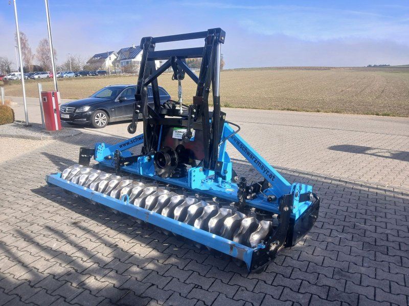 Sicma ERS 3000 mit AXON-Walze und hydr. Anbauteilen