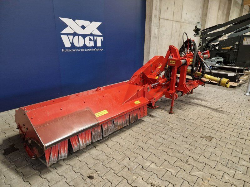 Sauerburger CARAT 1800 Seiten /Böschungs für Traktor-