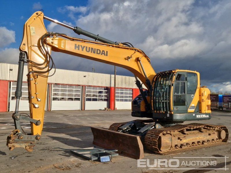 Hyundai HX235LCR