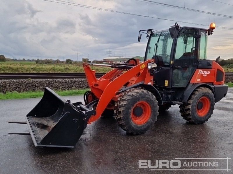 Kubota R065