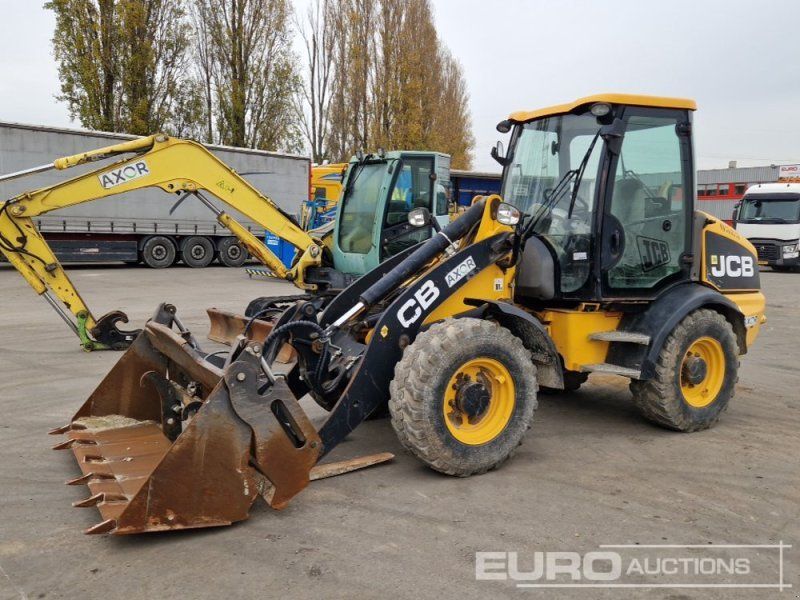 JCB 409 B