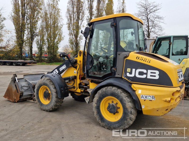 JCB 409 B