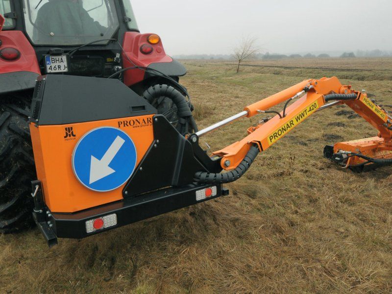 Pronar WWT Auslege Mulchkf Astschere Astsäge