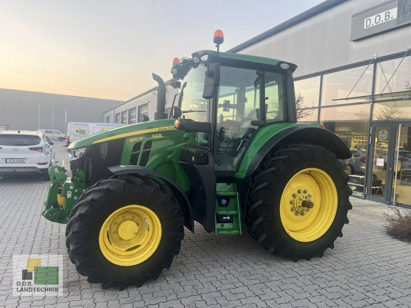 John Deere 6110M