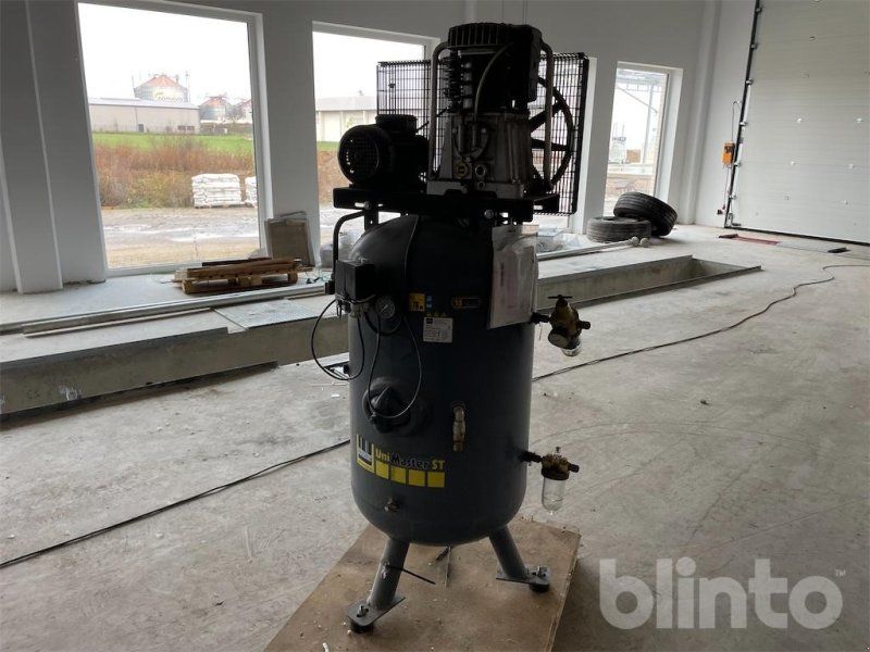 Schneider UNM STS 580