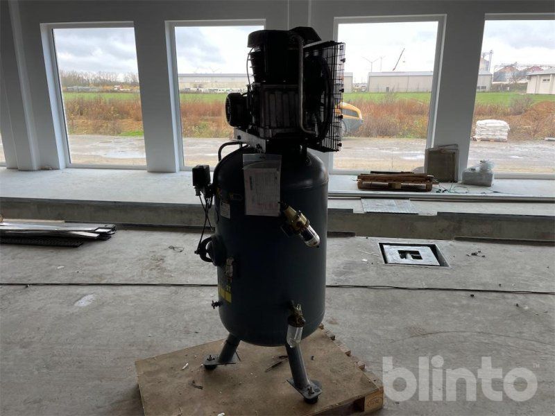 Schneider UNM STS 580