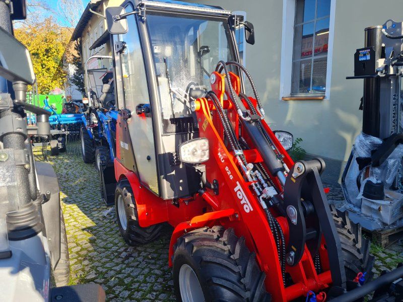 Toyo 926 Kabine Euro-Aufnahme Sommeraktion + Schaufel + Palettengabel