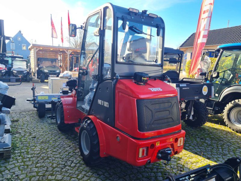 Toyo 926 Kabine Euro-Aufnahme Sommeraktion + Schaufel + Palettengabel